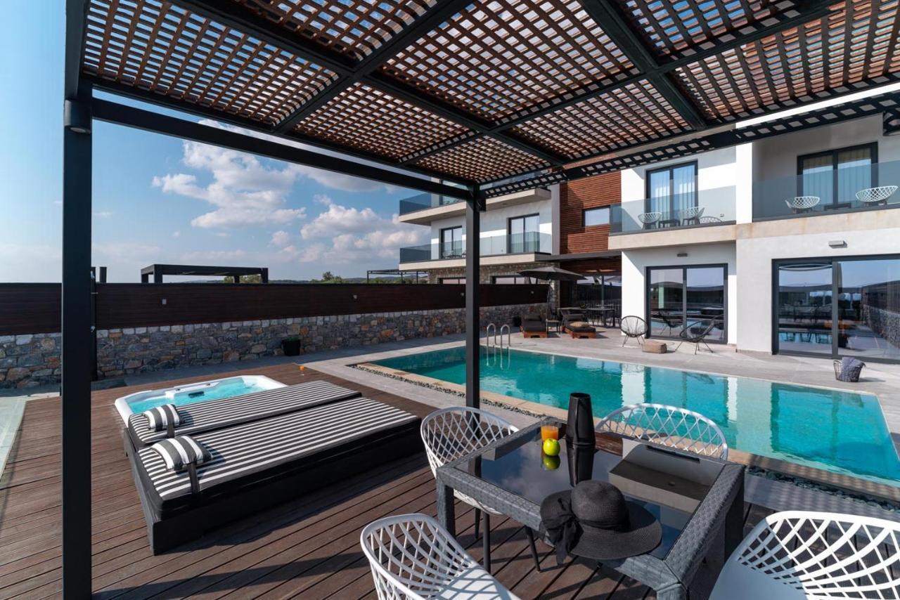 Amara Luxury Villas Lakhania Bagian luar foto